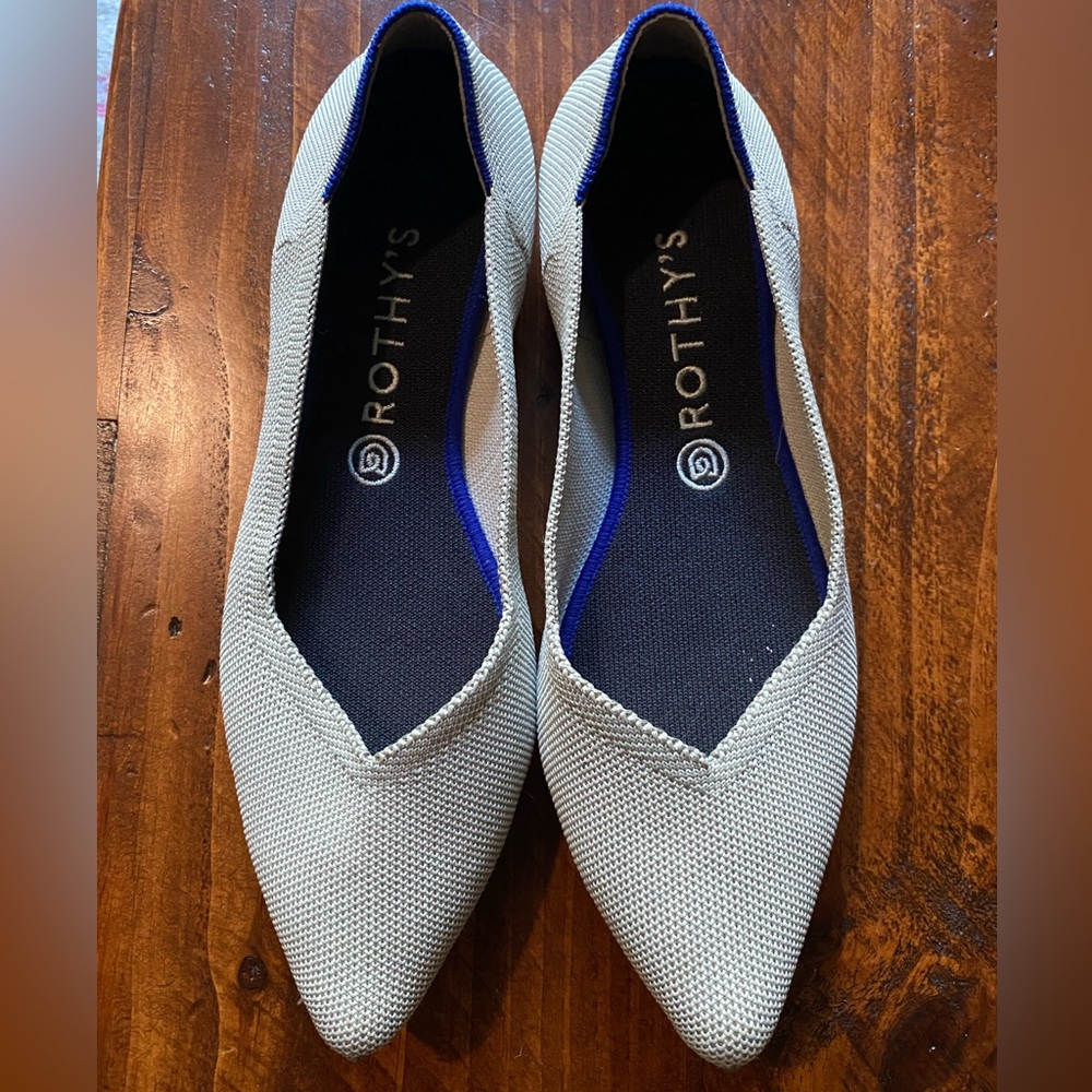 Rothy’s flats worn once, discontinued color. Size 11 but fits like a 10.